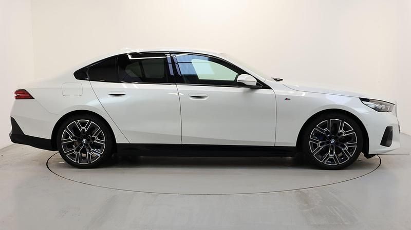 Used BMW i5 M Sport 250 kW (340 HP) 2025 White Sedan