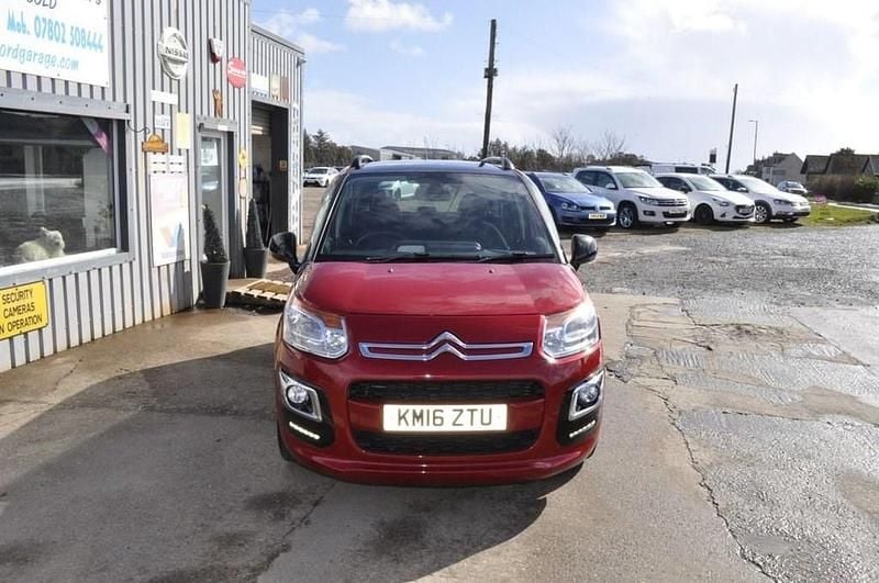 Used Citroën C3 Picasso Platinum 100 HP (73 kW) 2016 Red MPV