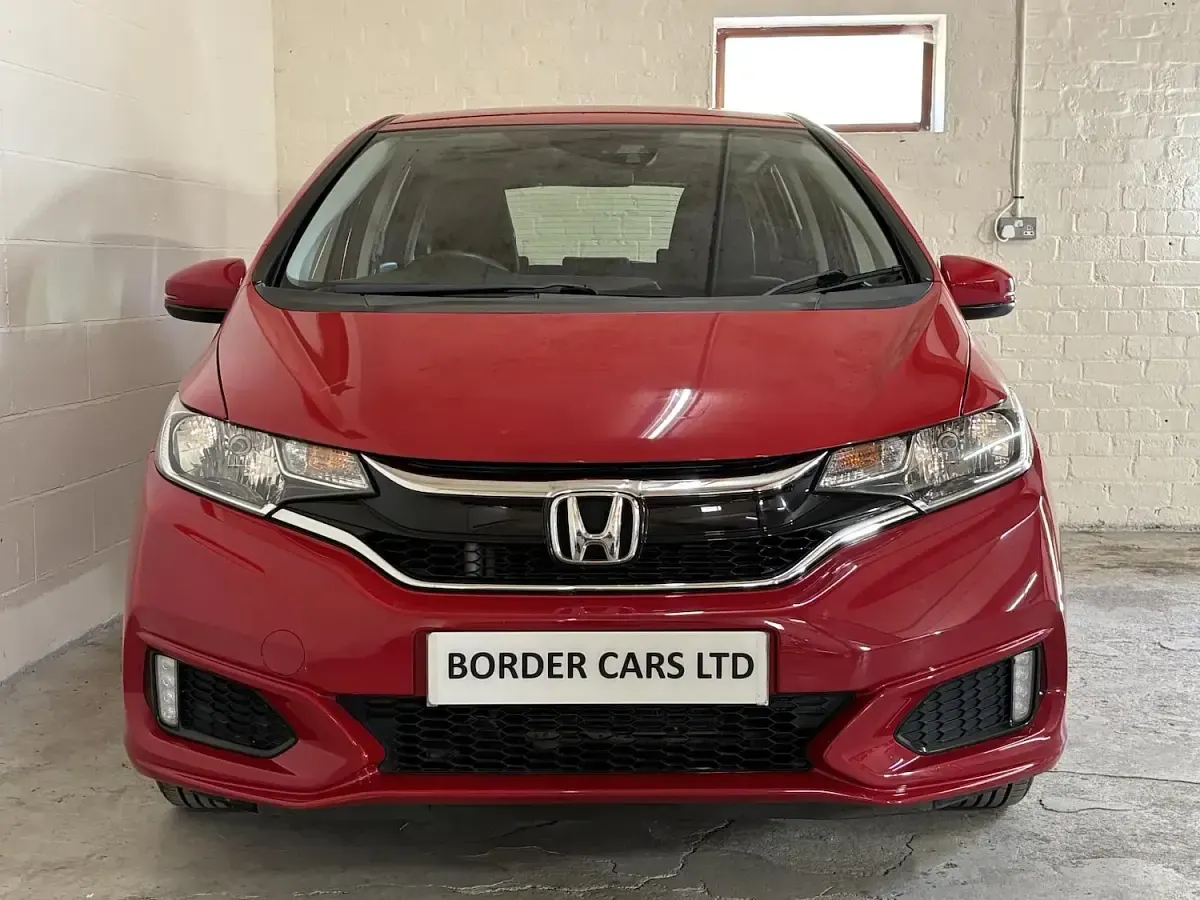 Used Honda Jazz S 102 HP (75 kW) 2020 Red Hatchback