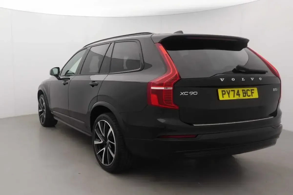 Used Volvo XC90 Plus 247 HP (181 kW) 2025 SUV