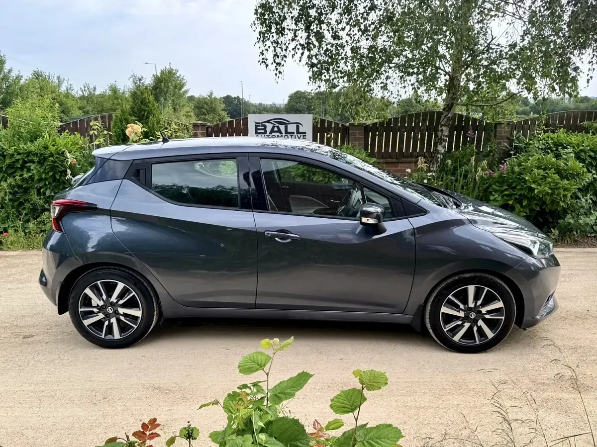 Used Nissan Micra Acenta 90 HP (66 kW) 2017 Grey Hatchback