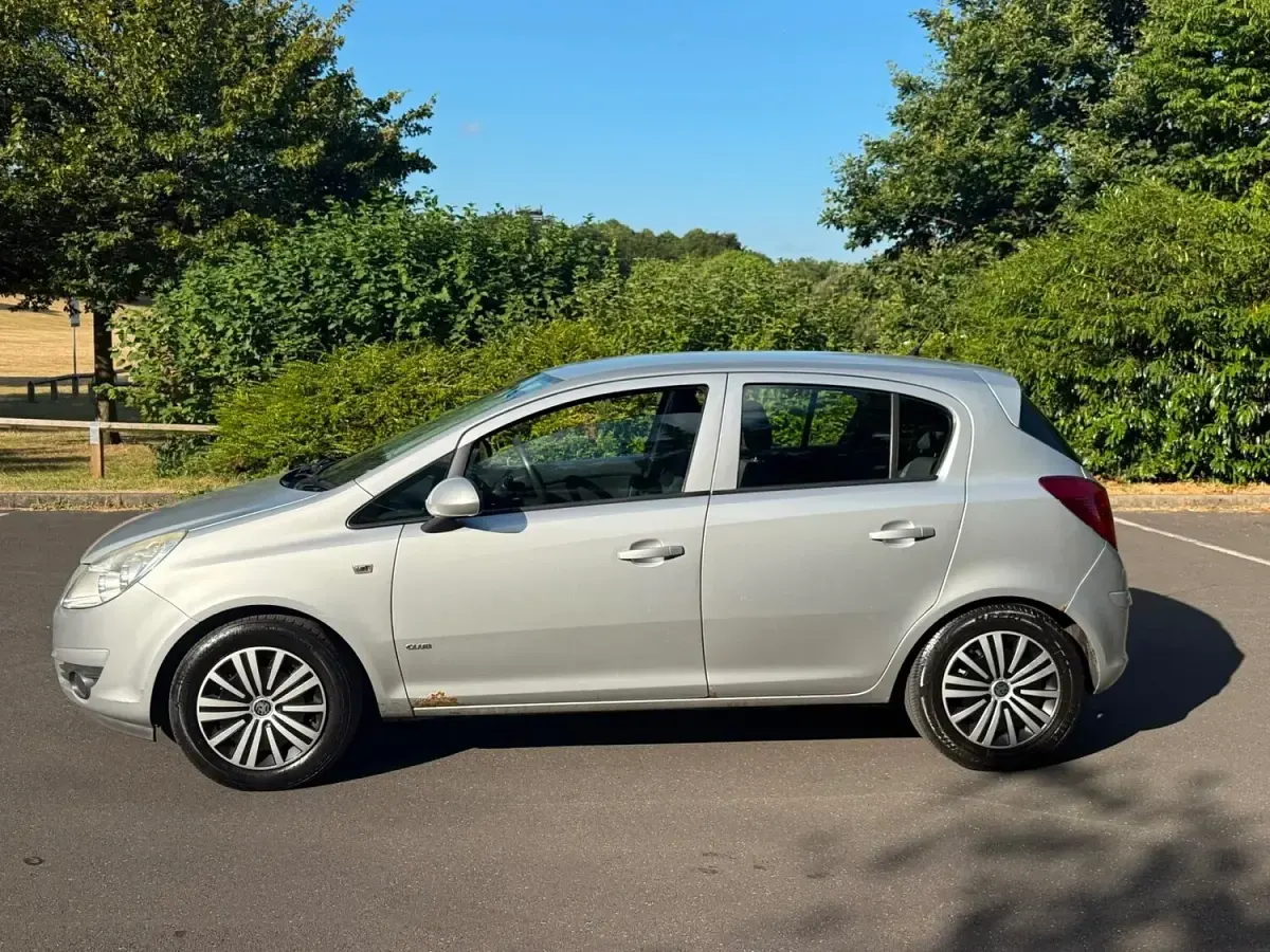 Used Vauxhall Corsa Club 2008 Silver Hatchback