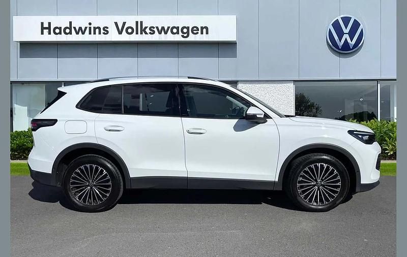 Second-hand VW Tiguan Match 147 CP (108 kW) 2024 Alb SUV