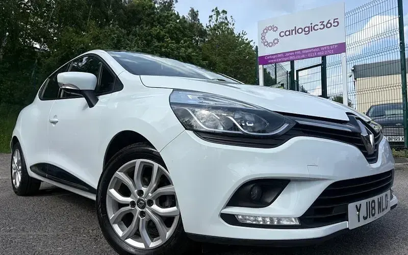 Begagnad Renault Clio IV Dynamique 75 HK (55 kW) 2018 Halvkombi