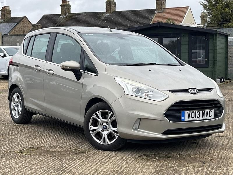 Usado Ford B-MAX Zetec 100 HP (73 kW) 2013 Prateado Monovolume