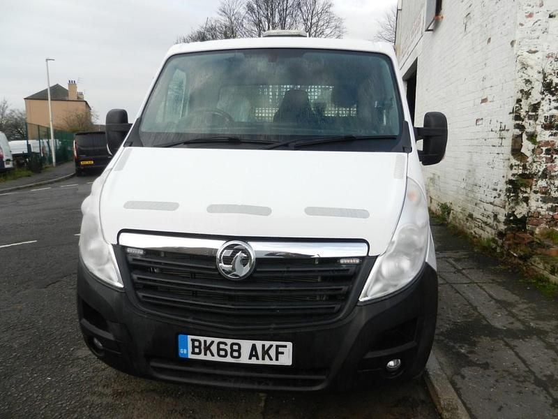 Used Vauxhall Movano 130 HP (95 kW) 2018 White MPV