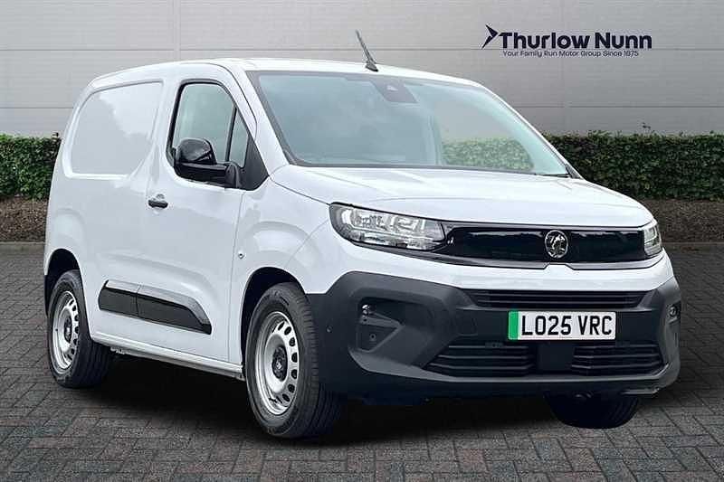 New Vauxhall Combo 100 kW (136 HP) 2025 White Van