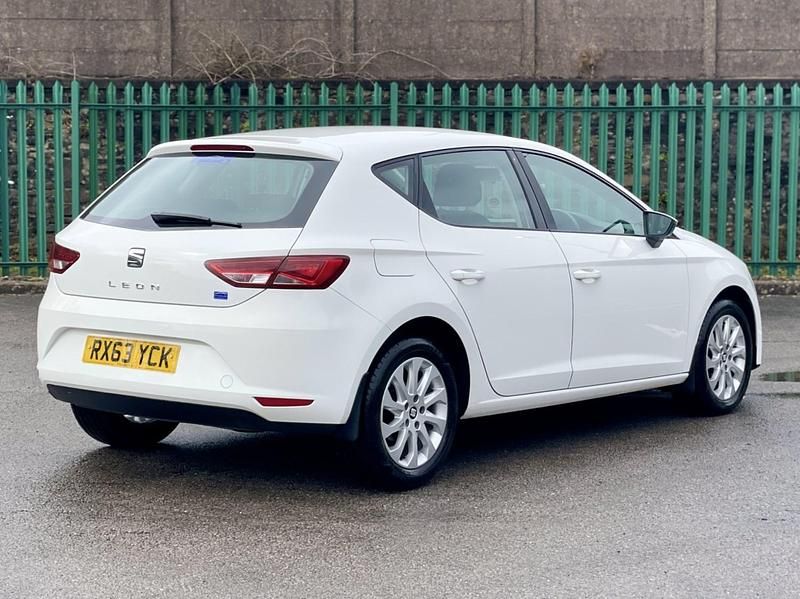 Used Seat Leon SE 2013 White Hatchback