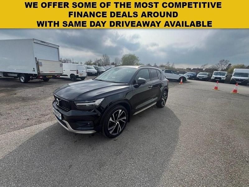 Used Volvo XC40 R-Design Pro 190 HP (139 kW) 2019 Black SUV
