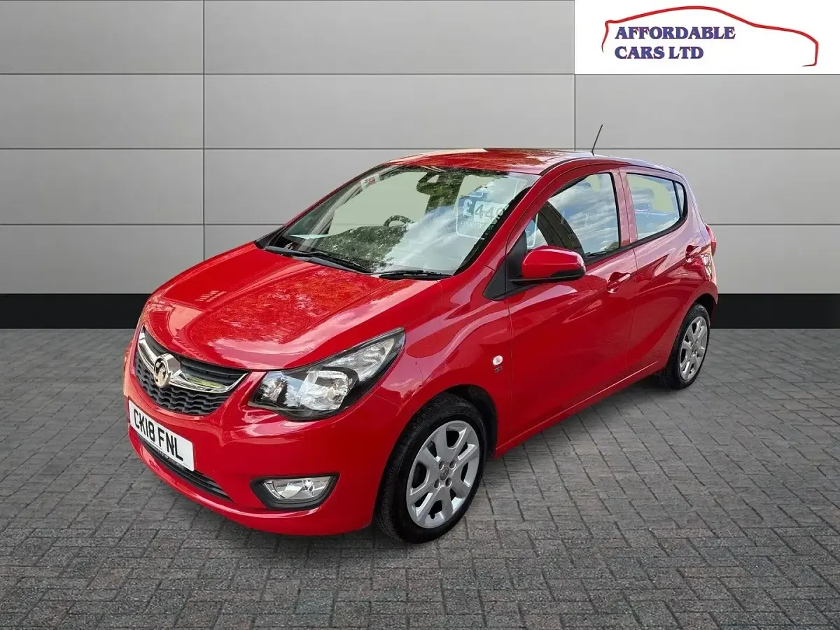 Used Vauxhall Viva 75 HP (55 kW) 2018 Red Hatchback