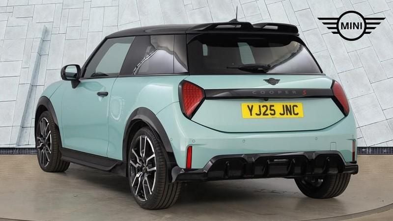 Used Mini Cooper S Hatch 201 HP (147 kW) 2025 Green Hatchback