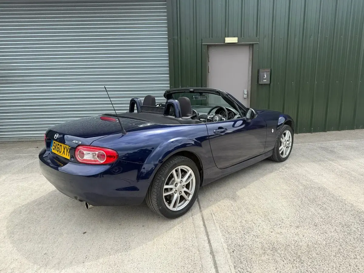 Used Mazda MX5 126 HP (92 kW) 2010 Blue Cabriolet