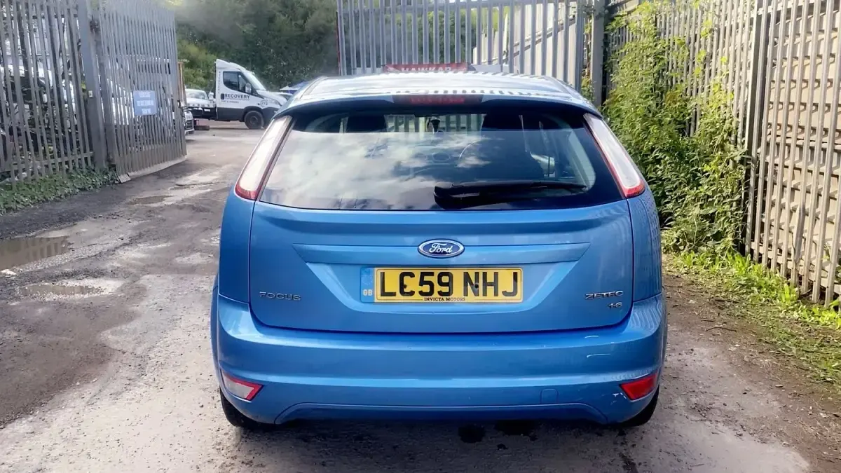 Used Ford Focus Zetec 2009 Blue Hatchback