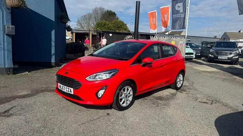 Used Ford Fiesta Zetec 100 HP (73 kW) 2018 Red Hatchback