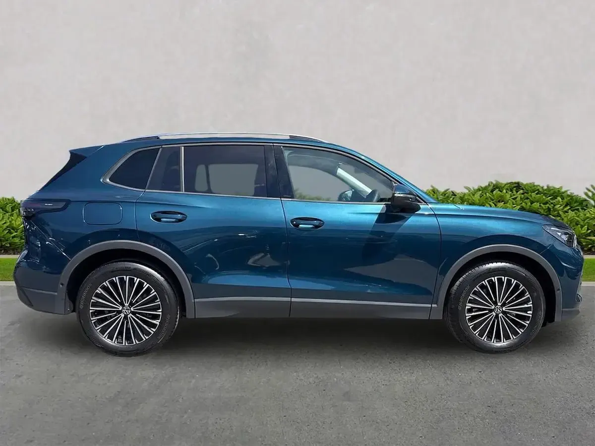 New VW Tiguan Match 150 HP (110 kW) 2026 Blue SUV