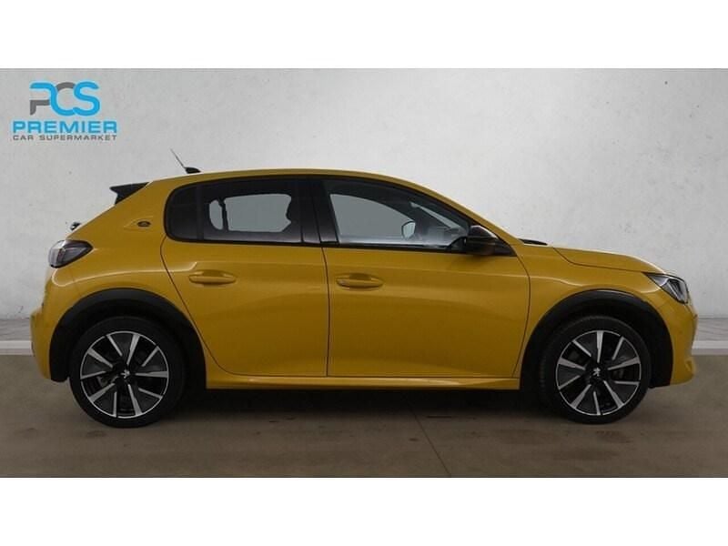 Used Peugeot e-208 GT 100 kW (136 HP) 2021 Yellow Hatchback