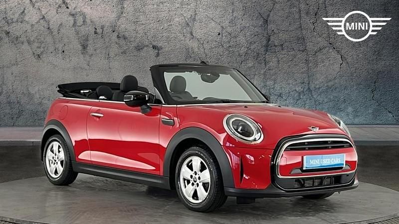 Used Mini Cooper Classic 134 HP (98 kW) 2022 Red Hatchback