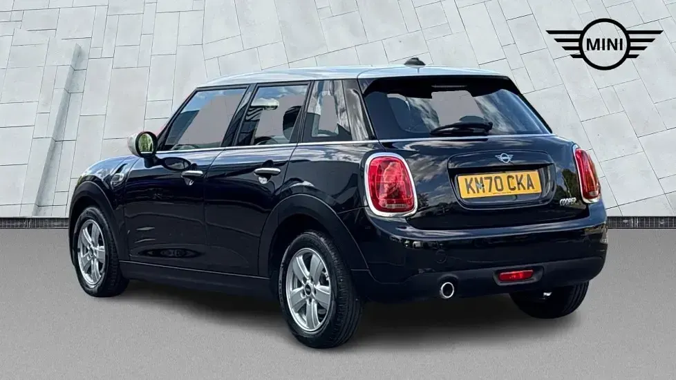 Used Mini Cooper Classic 134 HP (98 kW) 2020 Black Hatchback