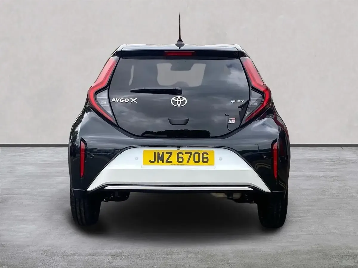 Used Toyota Aygo X Sport 116 HP (85 kW) 2025 White SUV