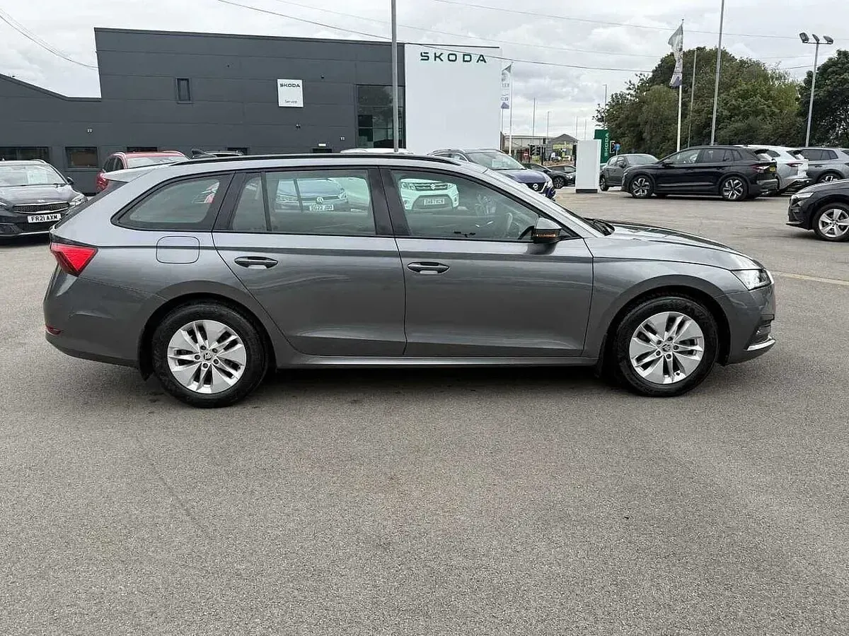 Used Skoda Octavia SE Technology 110 HP (80 kW) 2022 Grey Estate