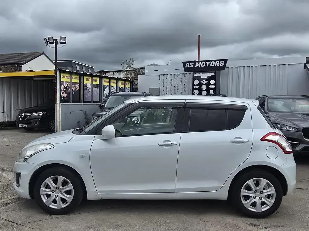 Used Suzuki Swift SZ4 94 HP (69 kW) 2014 Hatchback