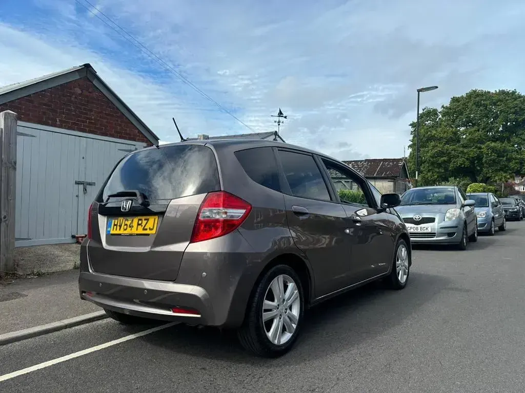Used Honda Jazz ES 2014 Brown Hatchback