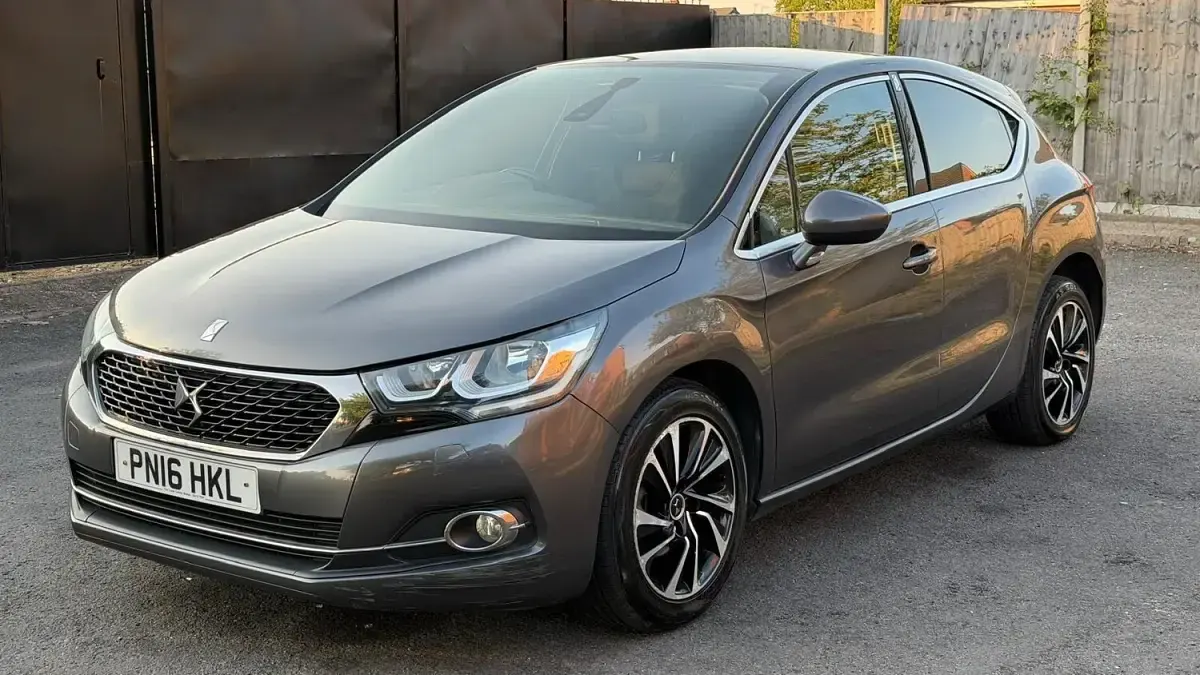 Used DS Automobiles DS4 Elegance 120 HP (88 kW) 2016 Grey Hatchback