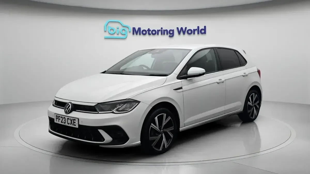 Used VW Polo R-line 95 HP (69 kW) 2023 White Hatchback