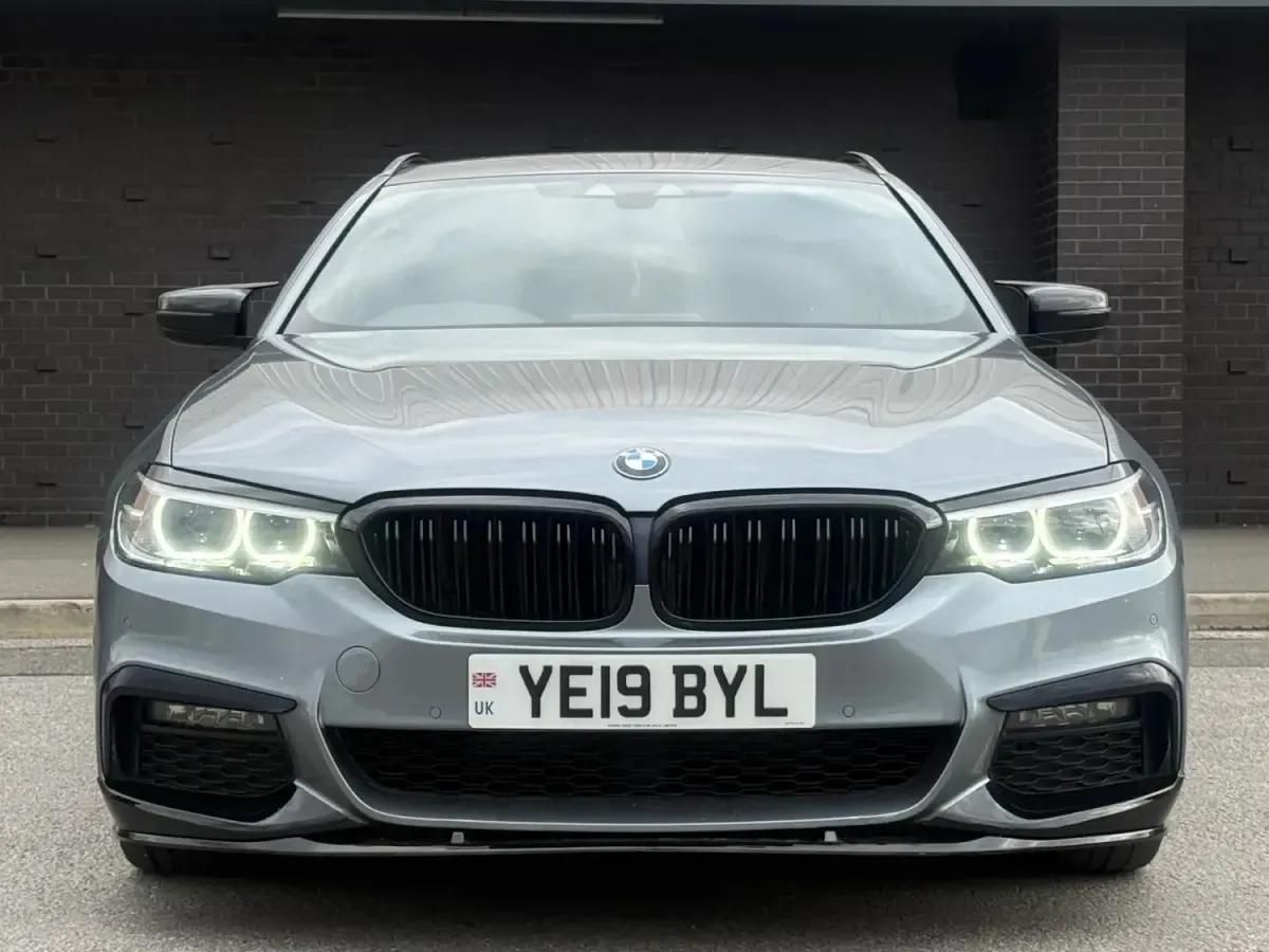 Begagnad BMW 520 M Sport 2019 Blå Kombi