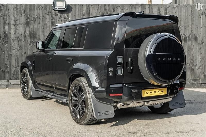 New Land Rover Defender HSE Dynamic 345 HP (253 kW) 2026 Santorini black SUV