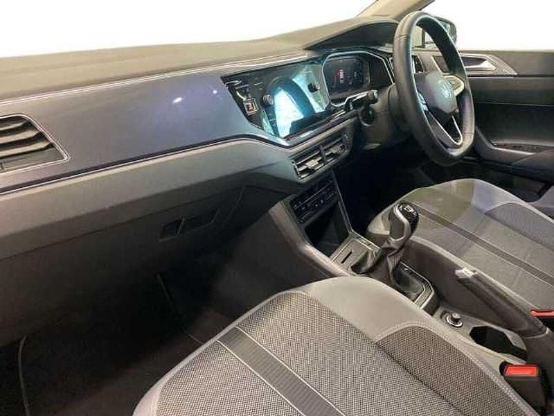 Used VW Polo Style 95 HP (69 kW) 2022 White Hatchback