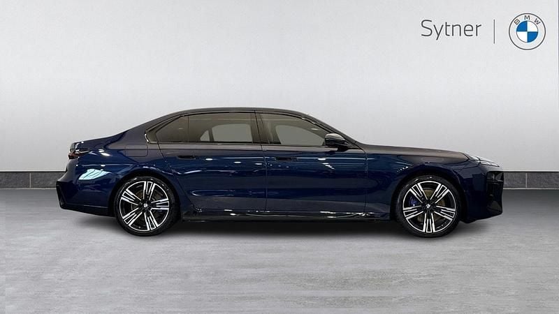 Used BMW 750e M Sport 482 HP (354 kW) 2025 Blue Sedan