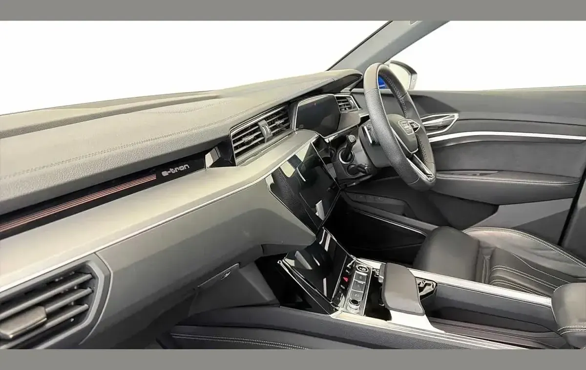Used Audi Q8 e-tron S-Line 250 kW (340 HP) 2024 Blue SUV