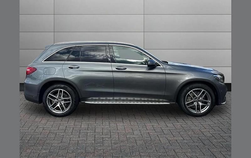Used Mercedes GLC250 AMG Line Premium 207 HP (152 kW) 2018 Grey SUV