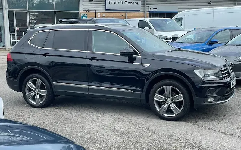 Usado VW Tiguan Allspace Match 150 HP (110 kW) 2021 SUV