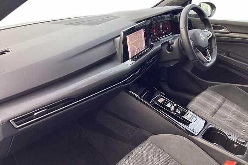 Used VW Golf VIII 200 HP (147 kW) 2024