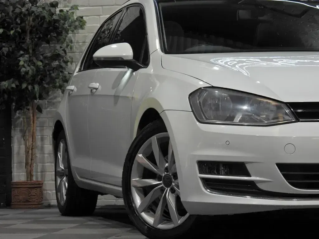 Used VW Golf VII GT 150 HP (110 kW) 2014 White Hatchback