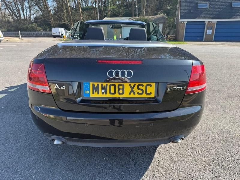 Begagnad Audi A4 Cabriolet S-Line 140 HK (102 kW) 2008 Svart Cab