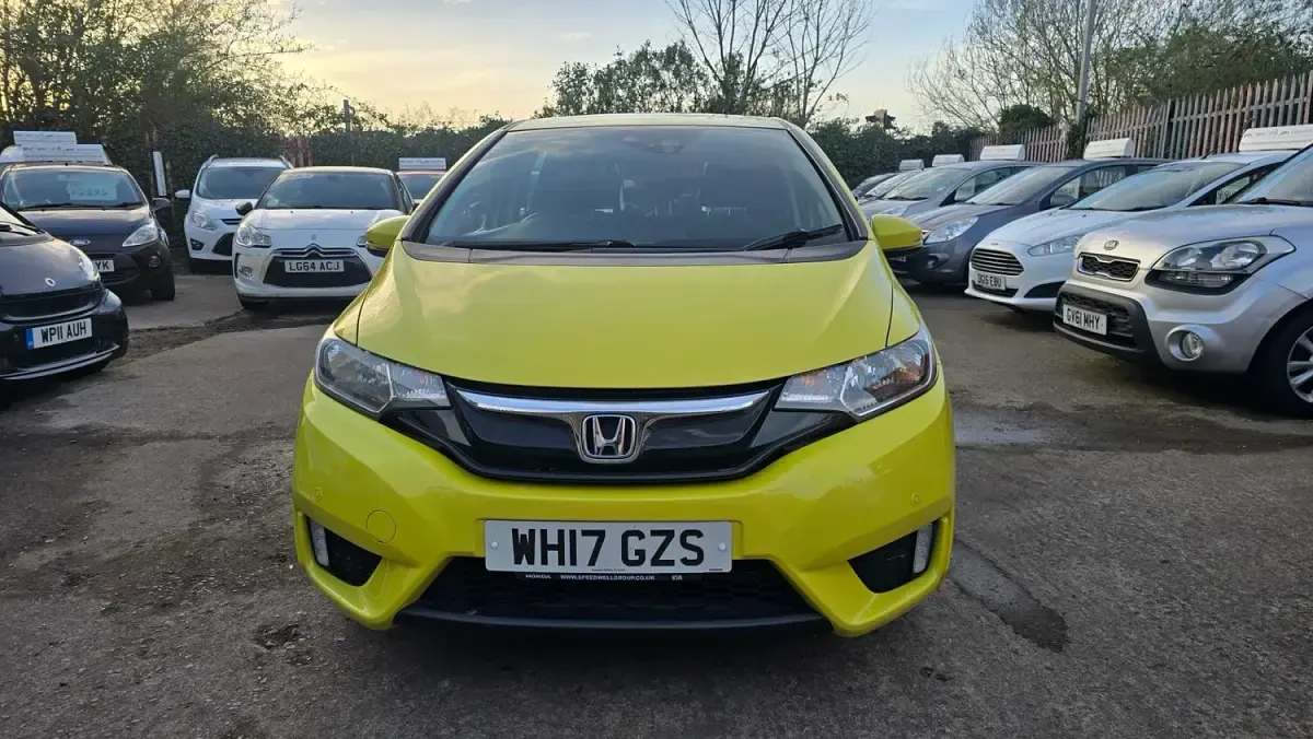 Used Honda Jazz SE 102 HP (75 kW) 2017 Yellow Hatchback