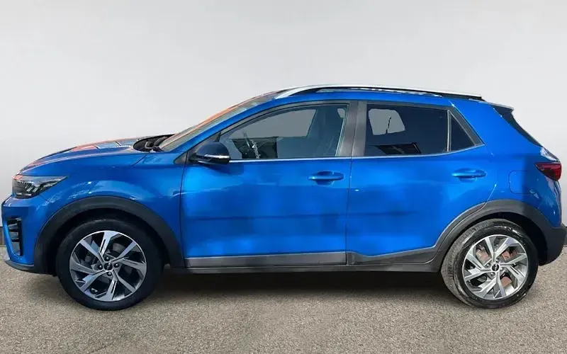 Używany Kia Stonic GT-Line 120 KM (88 kW) 2022 Niebieski SUV