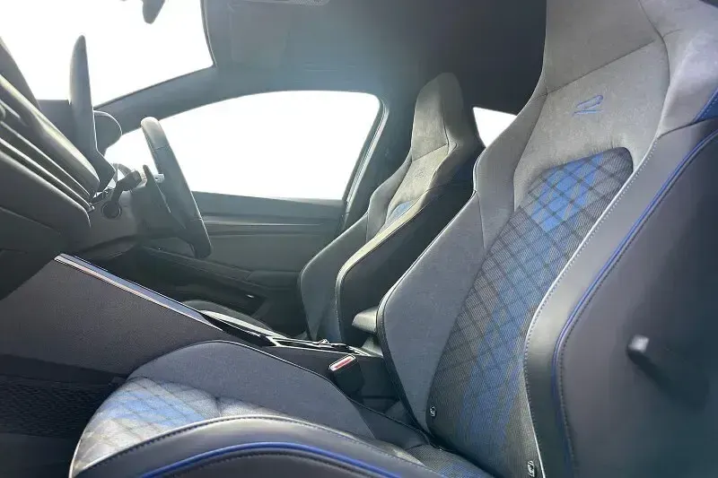 New VW Golf VIII R 333 HP (244 kW) 2026 Blue Hatchback
