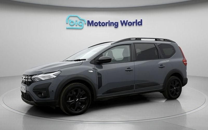 Used Dacia Jogger Extreme 110 HP (80 kW) 2023 Grey MPV