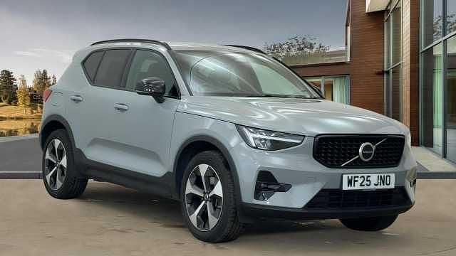 Used 2025 Volvo XC40 Plus SUV | £32,995 (A bit pricey) - Image 1/4