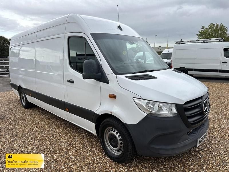 White Used 2018 Mercedes Sprinter Van | £10,750 (Fair price) - Image 1/4