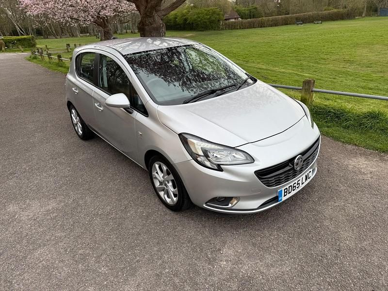 Used Vauxhall Corsa SRi 70 HP (51 kW) 2015 Silver Hatchback