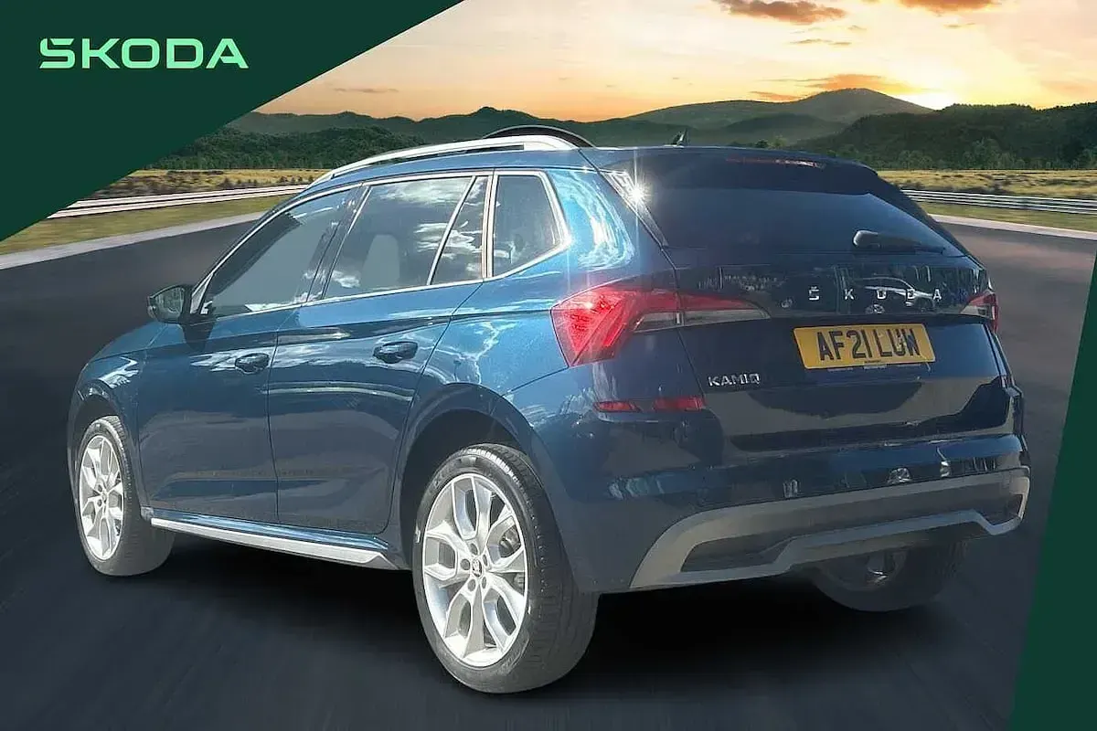 Used Skoda Kamiq SE L 115 HP (84 kW) 2021 Blue SUV
