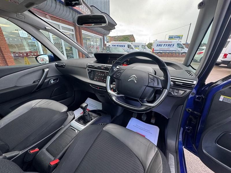 Used Citroën Grand C4 Picasso Flair 2018 Lazuli blue MPV