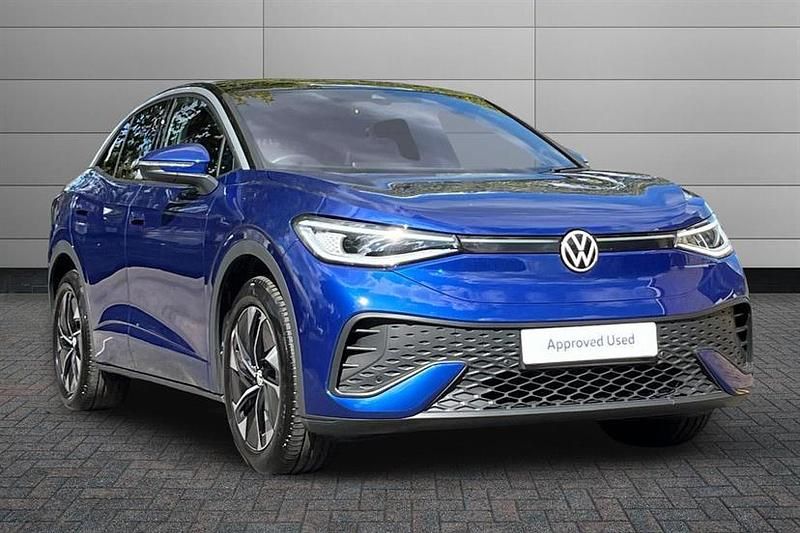 Blue dusk with black roof Used 2025 VW ID.5 Pro SUV | £28,995 (Good price) - Image 1/4
