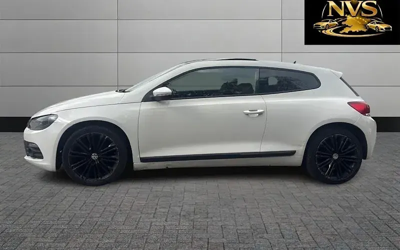 Używany VW Scirocco GT 140 KM (102 kW) 2011 Biały Coupe