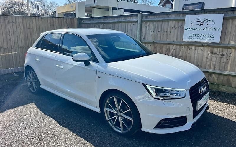 Used Audi A1 Sportback Black Edition 116 HP (85 kW) 2017 White Hatchback